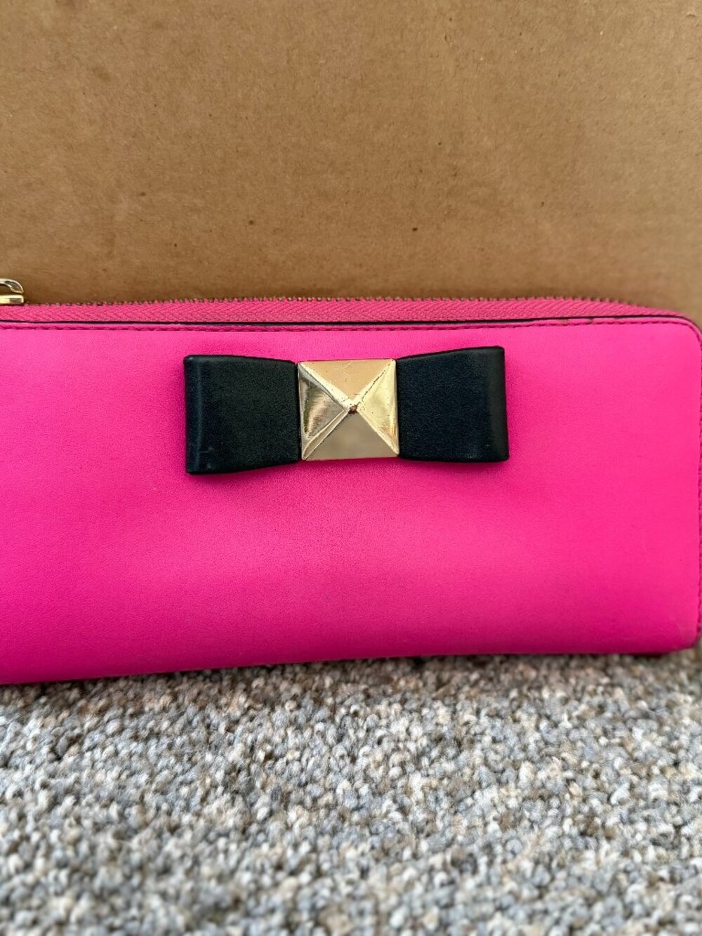 Kate Spade pink bow wallet